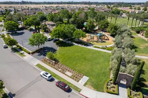 View/Area - 4122 Heritage Ave, Clovis, CA 93619 photo 9 of 18