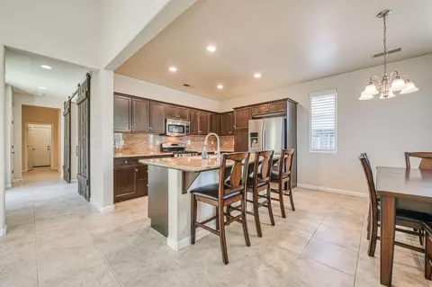 Entry Way - 4122 Heritage Ave, Clovis, CA 93619 photo 3 of 5