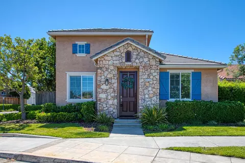 4122 Heritage Ave, Clovis, CA 93619
