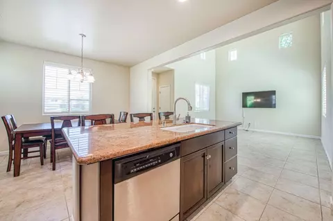 Kitchen - 4122 Heritage Ave, Clovis, CA 93619 photo 3 of 3