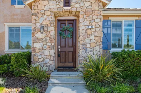 Entry Way - 4122 Heritage Ave, Clovis, CA 93619 photo 1 of 5