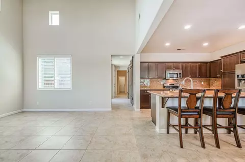 Entry Way - 4122 Heritage Ave, Clovis, CA 93619 photo 2 of 5