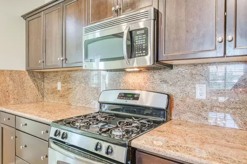 Kitchen - 4122 Heritage Ave, Clovis, CA 93619 photo 2 of 3