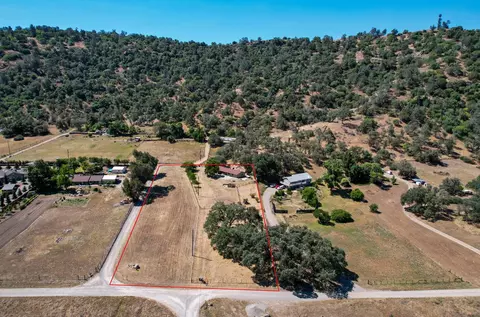 View/Area - 27386 Twin Ponds Rd, Clovis, CA 93619 photo 1 of 6