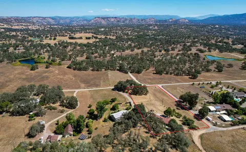 View/Area - 27386 Twin Ponds Rd, Clovis, CA 93619 photo 4 of 6