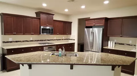3416 Carmelita Ave, Clovis, CA 93619