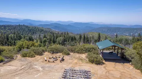 11111 Upper Cressman Rd, Shaver Lake, CA 93664