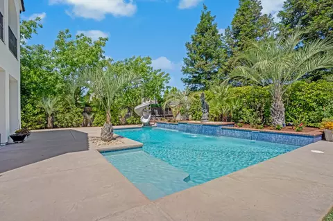 Exterior - 3770 Serena Ave, Clovis, CA 93619 photo 7 of 12