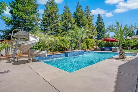 Exterior - 3770 Serena Ave, Clovis, CA 93619 photo 6 of 12