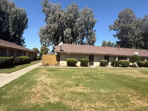 4654 N Chestnut Ave #152, Fresno, CA 93726