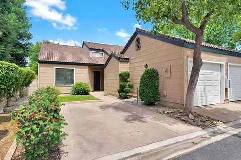 474 E Alluvial Ave #105, Fresno, CA 93720