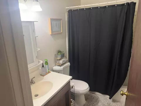 Bath - 551 E 11th St, Hanford, CA 93230 photo 1 of 1