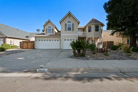 2693 E Lester Ave, Fresno, CA 93720
