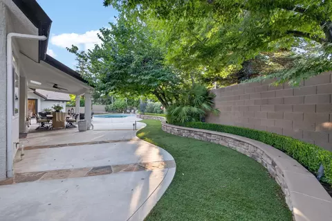 Exterior - 601 Decatur Ave, Clovis, CA 93611 photo 13 of 16