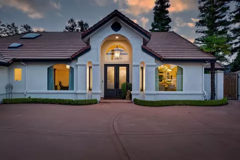 Exterior - 601 Decatur Ave, Clovis, CA 93611 photo 3 of 16