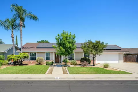 820 N Nichols Ave, Dinuba, CA 93618