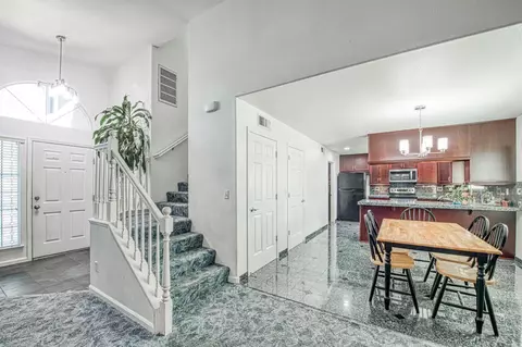 Entry Way - 802 N Stanford Ave, Clovis, CA 93611 photo 1 of 3