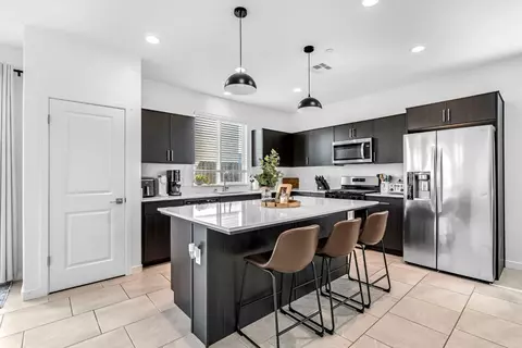 Kitchen - 367 Talus Way S, Madera, CA 93636 photo 2 of 3