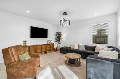 Living - 367 Talus Way S, Madera, CA 93636 photo 1 of 1