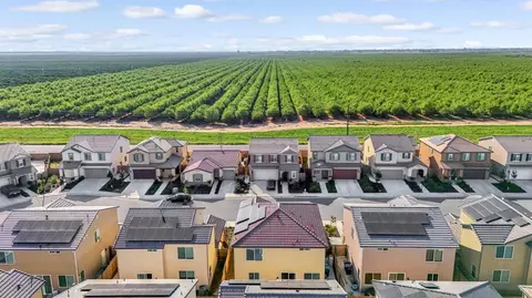 View/Area - 367 Talus Way S, Madera, CA 93636 photo 4 of 7