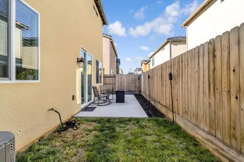 Exterior - 367 Talus Way S, Madera, CA 93636 photo 6 of 6