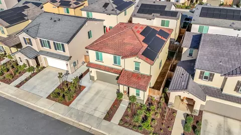 View/Area - 367 Talus Way S, Madera, CA 93636 photo 3 of 7