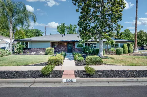 1326 W Escalon Ave, Fresno, CA 93711
