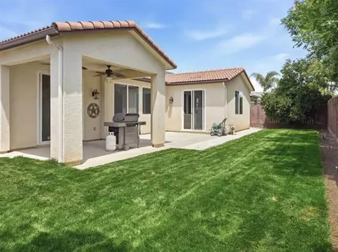 Exterior - 899 Blackwood Ave, Clovis, CA 93619 photo 3 of 5