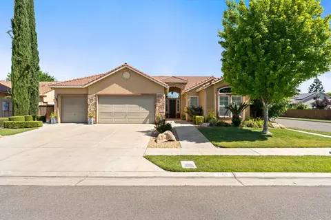 7188 W Oswego Ave, Fresno, CA 93723
