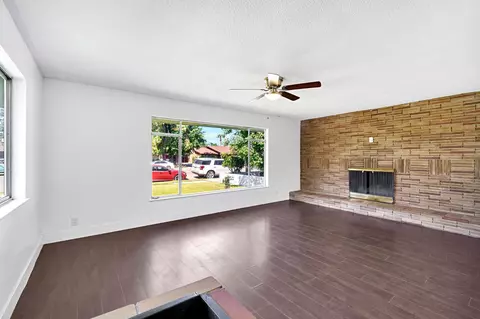Living - 1463 P St, Firebaugh, CA 93622 photo 1 of 4