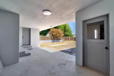 Exterior - 1463 P St, Firebaugh, CA 93622 photo 5 of 9