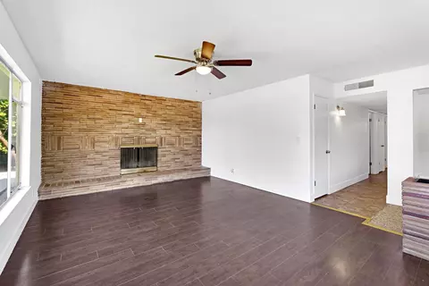 Living - 1463 P St, Firebaugh, CA 93622 photo 2 of 4