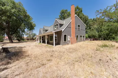 Exterior - 1150 E Hanford Armona Rd, Lemoore, CA 93245 photo 5 of 11