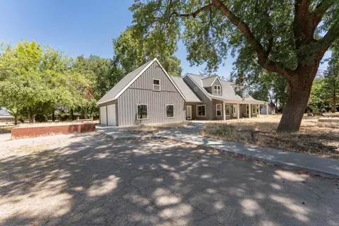 Exterior - 1150 E Hanford Armona Rd, Lemoore, CA 93245 photo 6 of 11