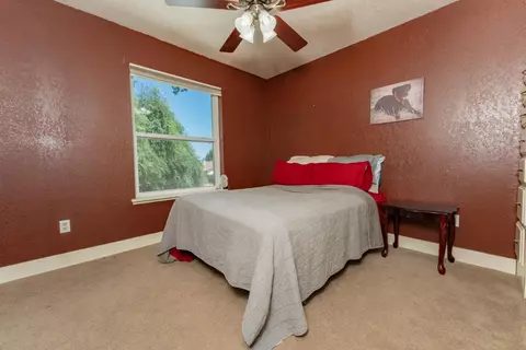 Bedroom - 1150 E Hanford Armona Rd, Lemoore, CA 93245 photo 5 of 6