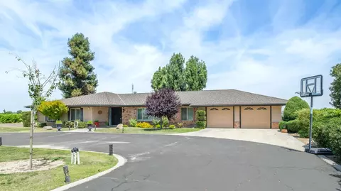 Exterior - 11378 E Dinuba, Selma, CA 93662 photo 2 of 12