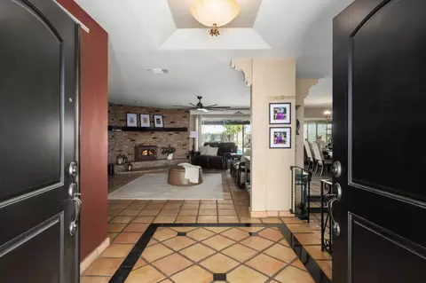 Entry Way - 11378 E Dinuba, Selma, CA 93662 photo 1 of 2