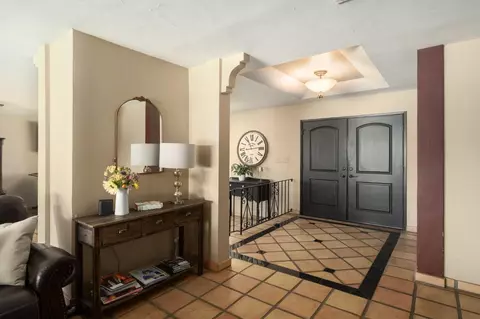 Entry Way - 11378 E Dinuba, Selma, CA 93662 photo 2 of 2