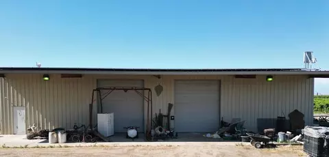 Exterior - 11378 E Dinuba, Selma, CA 93662 photo 9 of 12