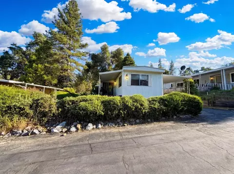 39678 Road 425b #SPC 2, Oakhurst, CA 93644