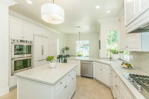 Kitchen - 272 Omaha Ave, Clovis, CA 93619 photo 3 of 3