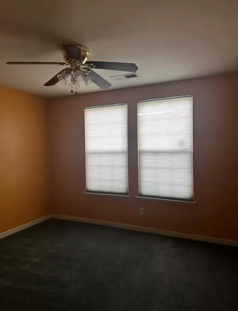 Bedroom - 876 Royal Dr, Madera, CA 93637 photo 3 of 4