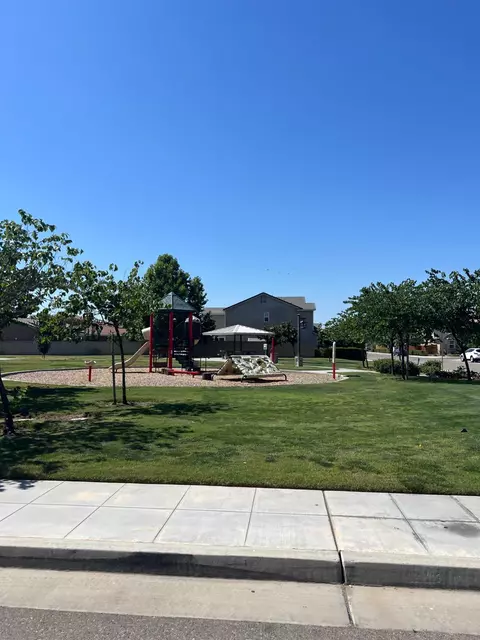 Exterior - 3742 Wrenwood Ave, Clovis, CA 93619 photo 5 of 5