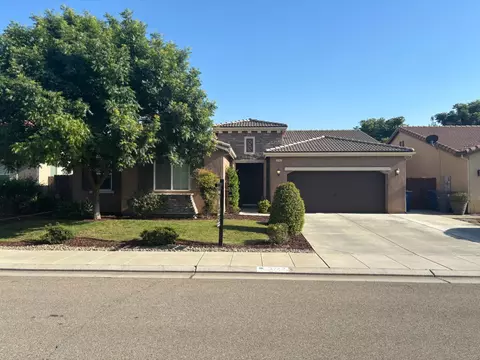 3742 Wrenwood Ave, Clovis, CA 93619