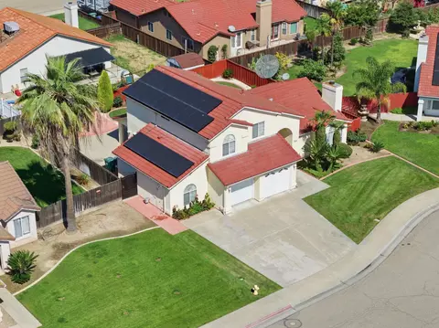 3055 Love St, Selma, CA 93662