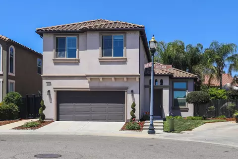 11333 N Tresana Ave, Fresno, CA 93730