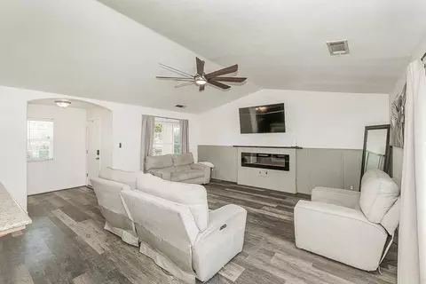 Other - 180 E Carpenter Ave, Reedley, CA 93654 photo 1 of 2