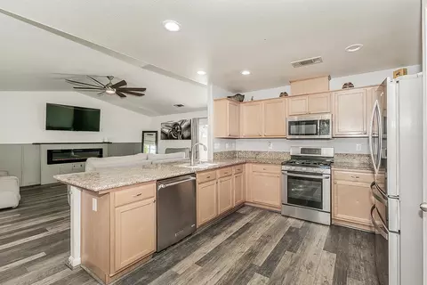Kitchen - 180 E Carpenter Ave, Reedley, CA 93654 photo 3 of 3