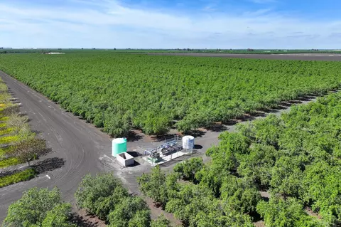 View/Area - 7802 S James Rd, Tranquillity, CA 93668 photo 5 of 8