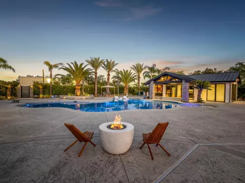 Exterior - 17113 Mark Rd, Madera, CA 93636 photo 5 of 33
